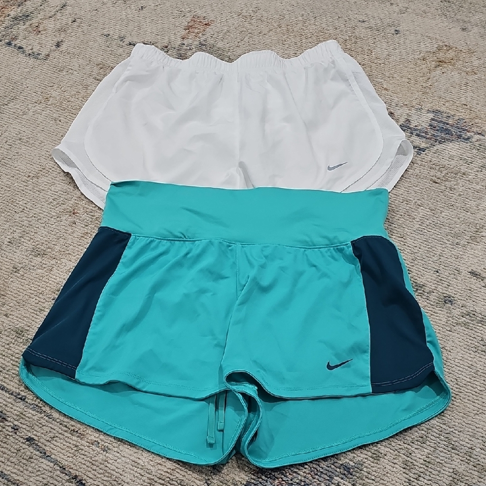 Nike Womens (2) Athletic Shorts Size L